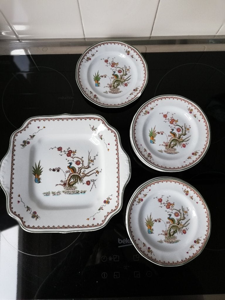 Wedgwood Old Chelsea, taartschaal koffiepot 5 espresso, Ophalen of Verzenden, Zo goed als nieuw, Porselein, Overige typen