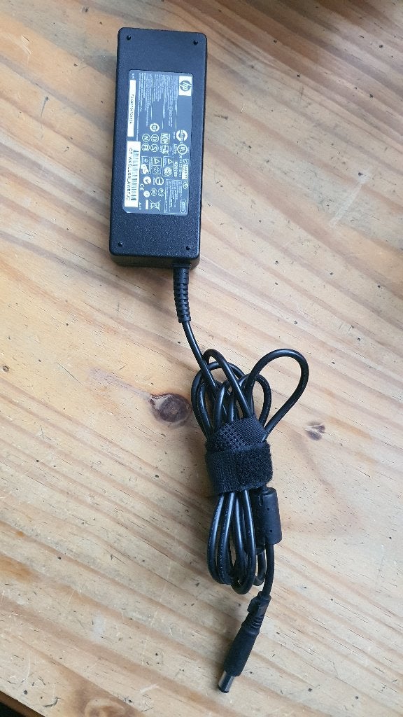 Originele Oplader voor HP laptop | 7.4 mm – 5.0 mm plug, Ophalen of Verzenden, Zo goed als nieuw, HP Adapter