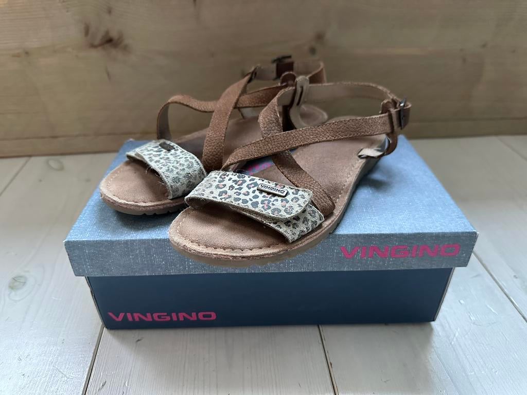 Vingino sandalen maat 36, Ophalen, Gebruikt, Meisje, Overige typen