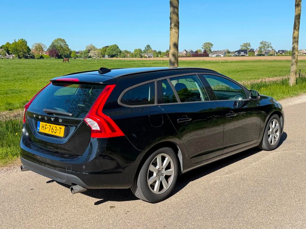 Volvo V60 1.6 DRIVe Kinetic D2 APK 06-2026 Airco, Auto's, Volvo, Voorwielaandrijving, Euro 5, Stof, Gebruikt