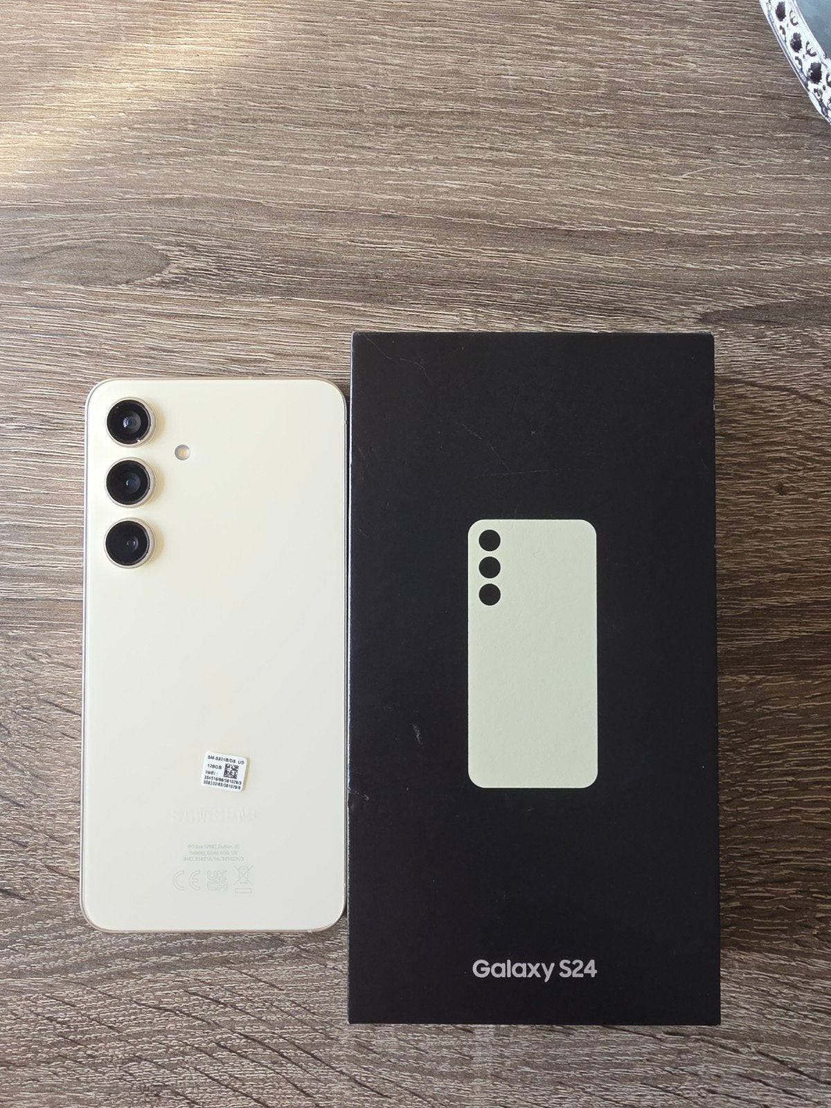 Samsung Galaxy S24 128GB (Amber Yellow)  - Zo goed als nieuw