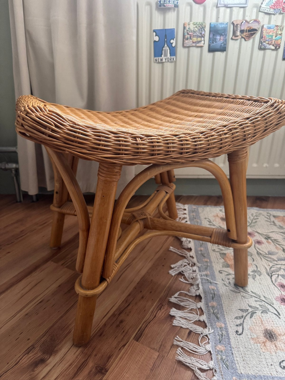 Mooie vintage bruine rotan kruk, Gebruikt, Vintage, Vintage, Hout