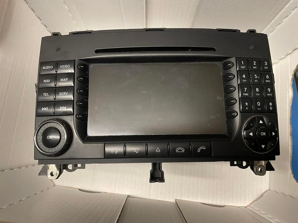 Mercedes Vito Autoradio, Ophalen of Verzenden, Zo goed als nieuw