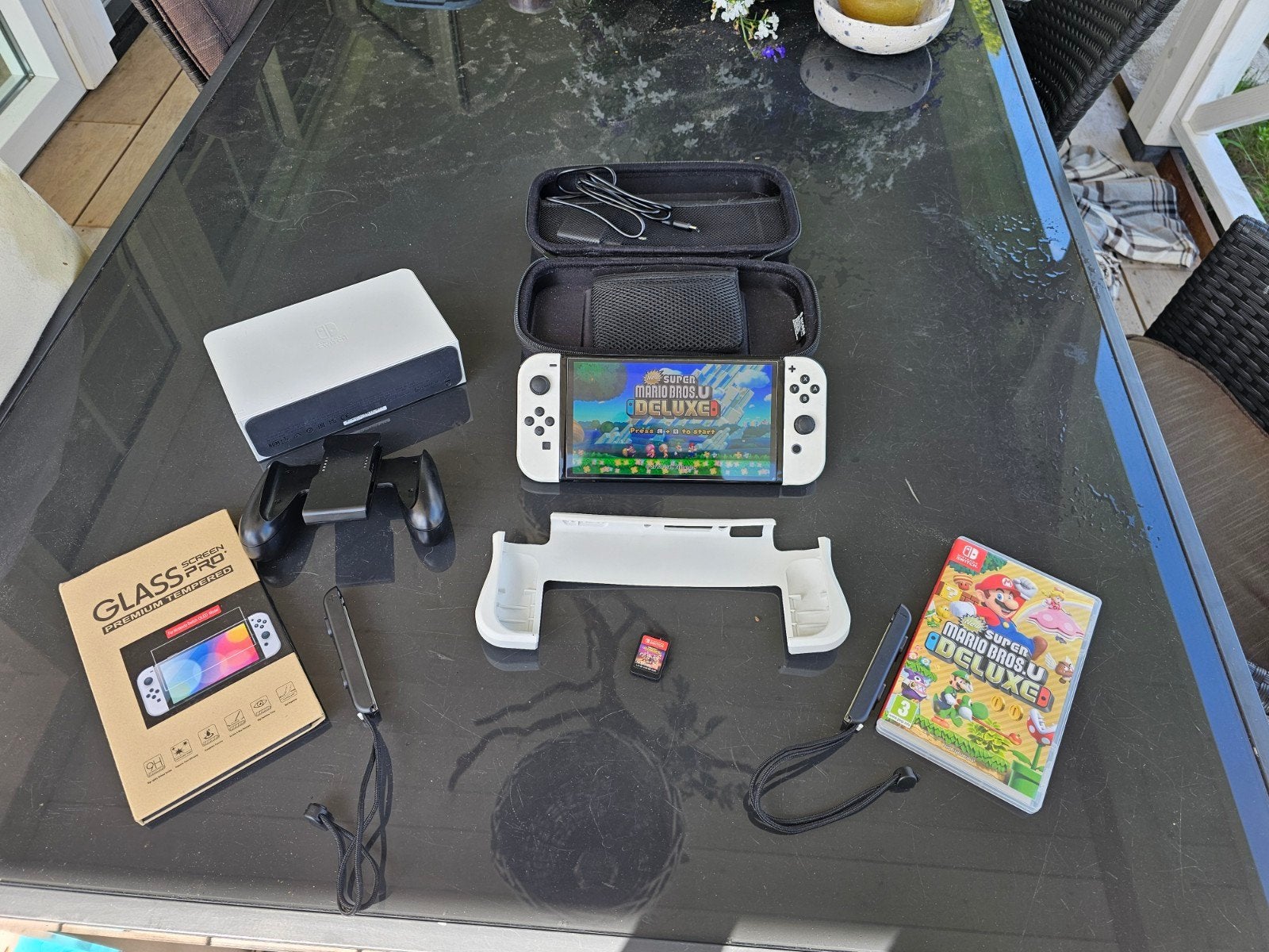 Nette switch oled overcompleet!, Switch OLED, Met games, Met 2 controllers, Ophalen of Verzenden