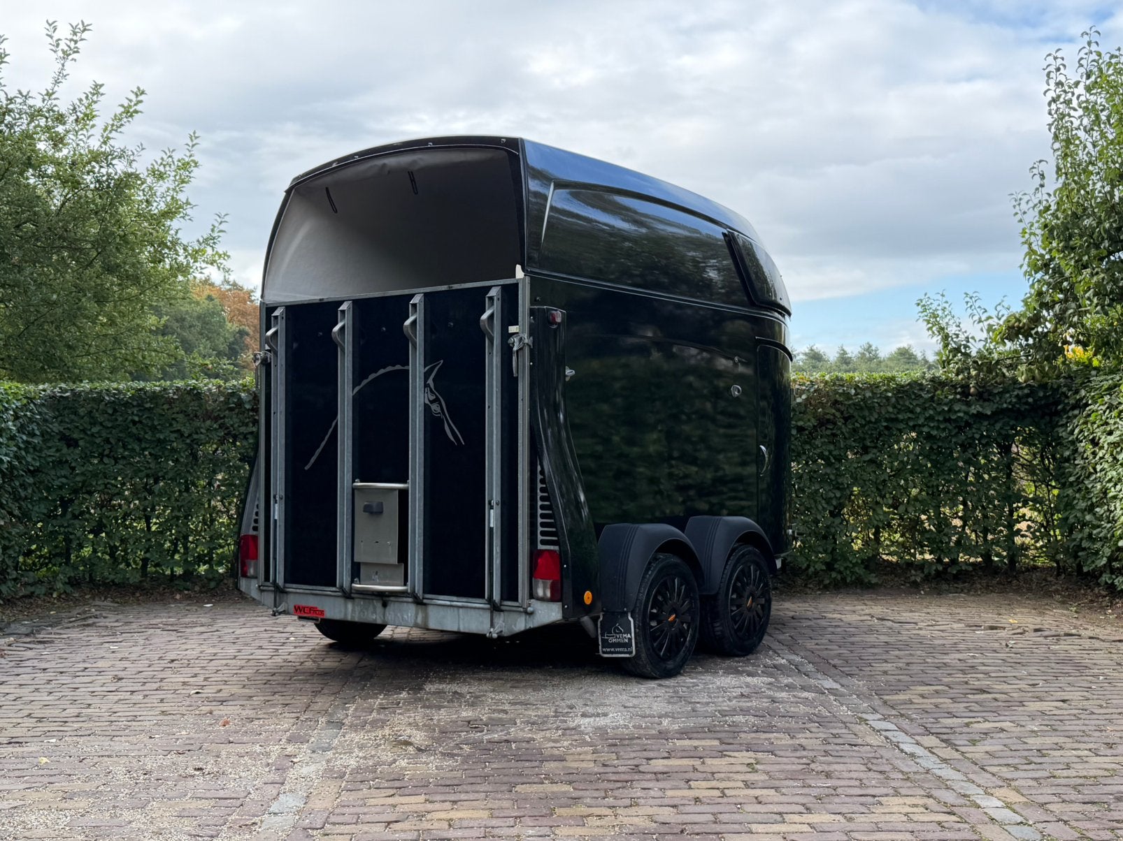 Zeer mooie bockmann big master aluminium bodem zadelkamer, Ophalen, Aluminium, Zo goed als nieuw, 2-paards trailer