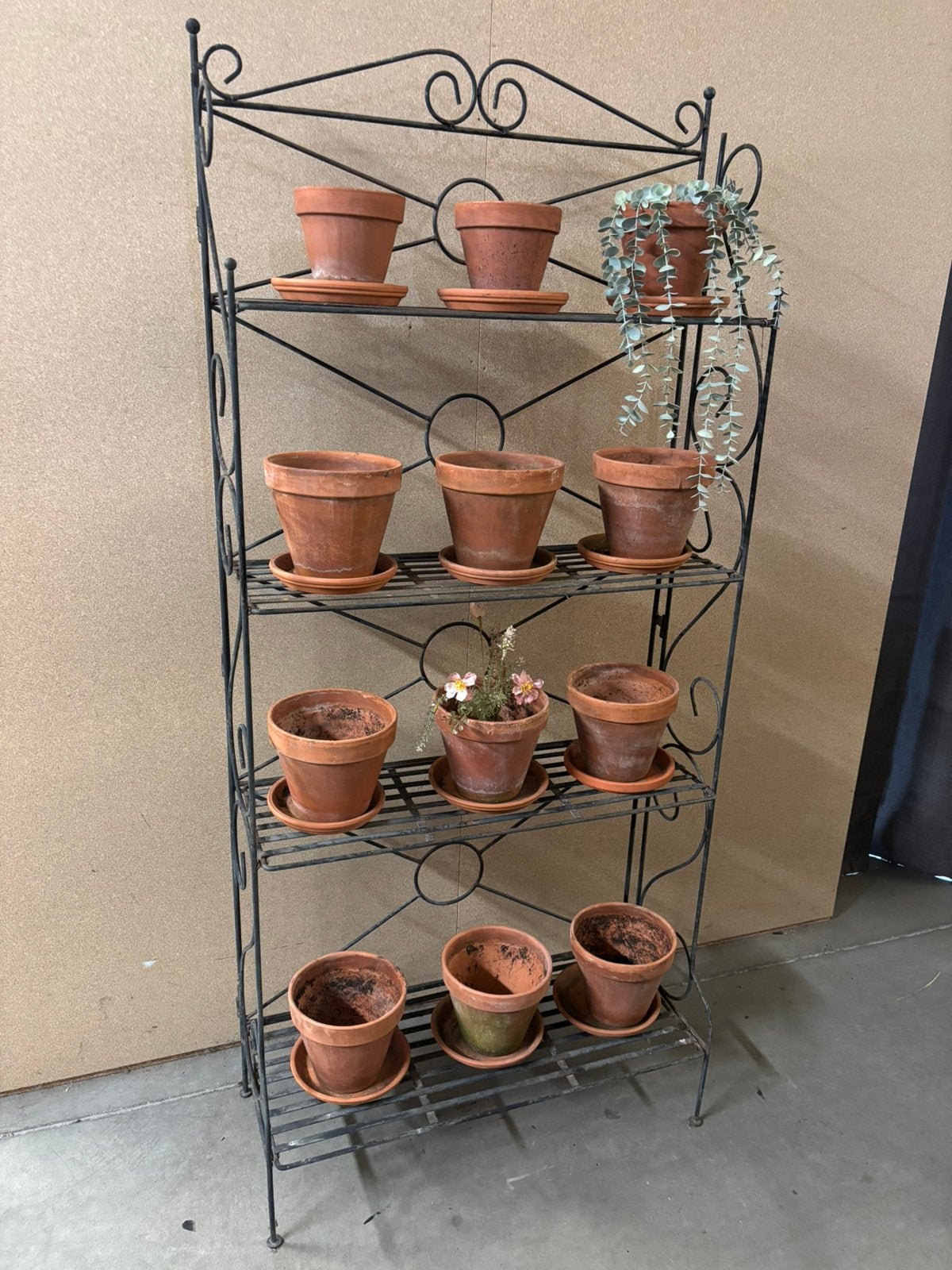 Brocante ijzeren plantenrek / tuinrek, Ophalen