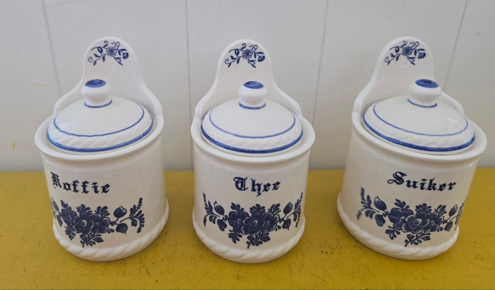 Vintage "koffie, thee, suiker potjes, Ophalen of Verzenden, Zo goed als nieuw, Overige materialen, Pot, Bus of Blik