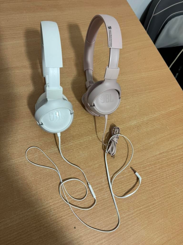 2 x JBL Tune 500 ( Wit + Roze ) Koptelefoon, Ophalen of Verzenden, Zo goed als nieuw, Overige merken