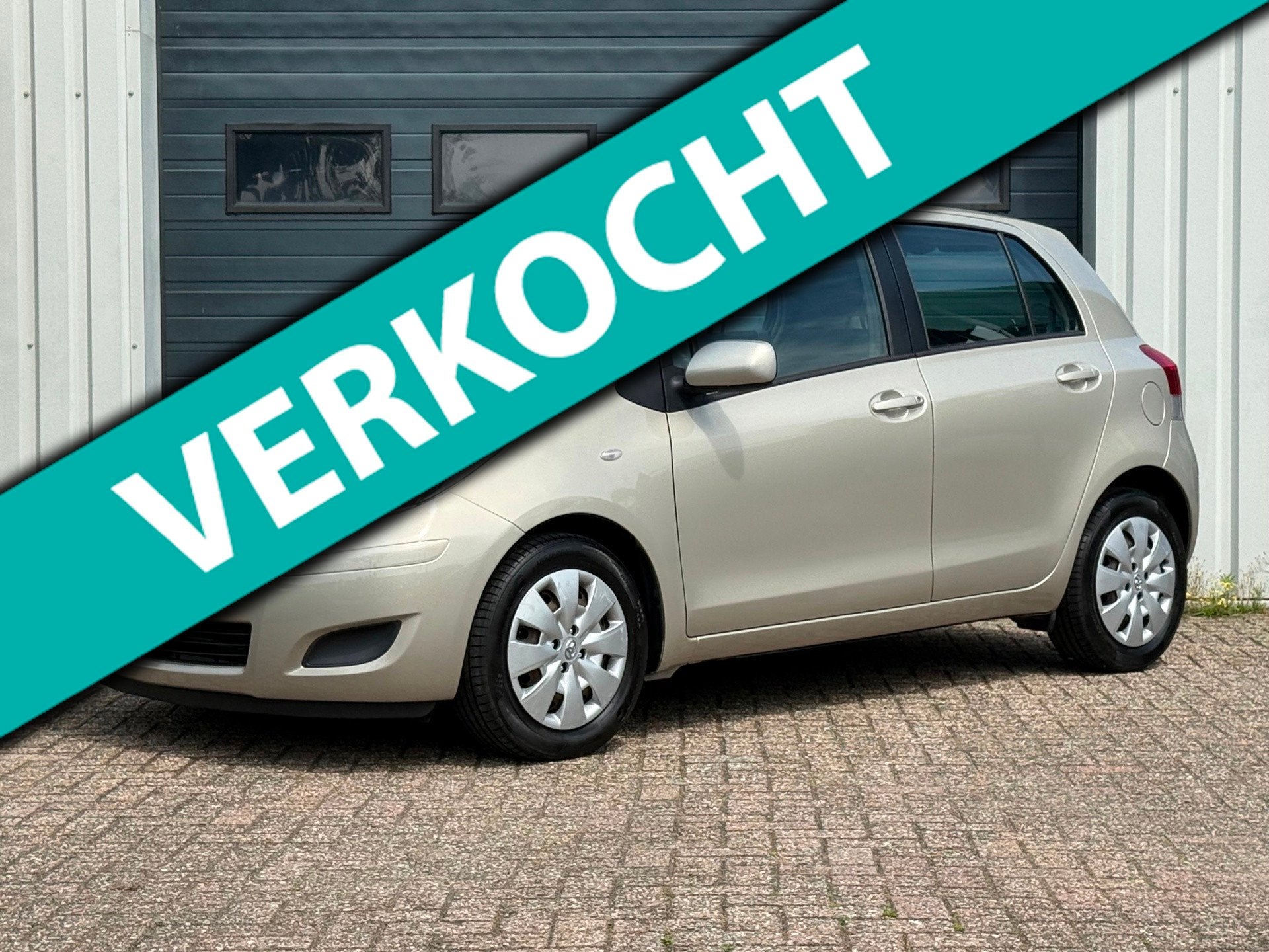 Toyota Yaris 1.3 VVTi Aspiration 2e EIG / AIRCO / NAP / PDC, Voorwielaandrijving, 1025 kg, 101 pk, 4 cilinders