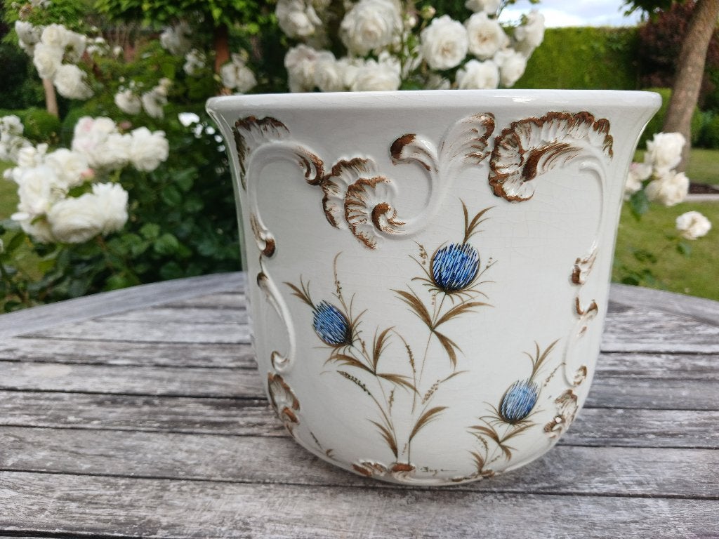 Antieke bloempot rococo reliëf voluten handgeschilderd Italy, Tuin en Terras, Bloempotten, Rond, Ophalen of Verzenden, Aardewerk