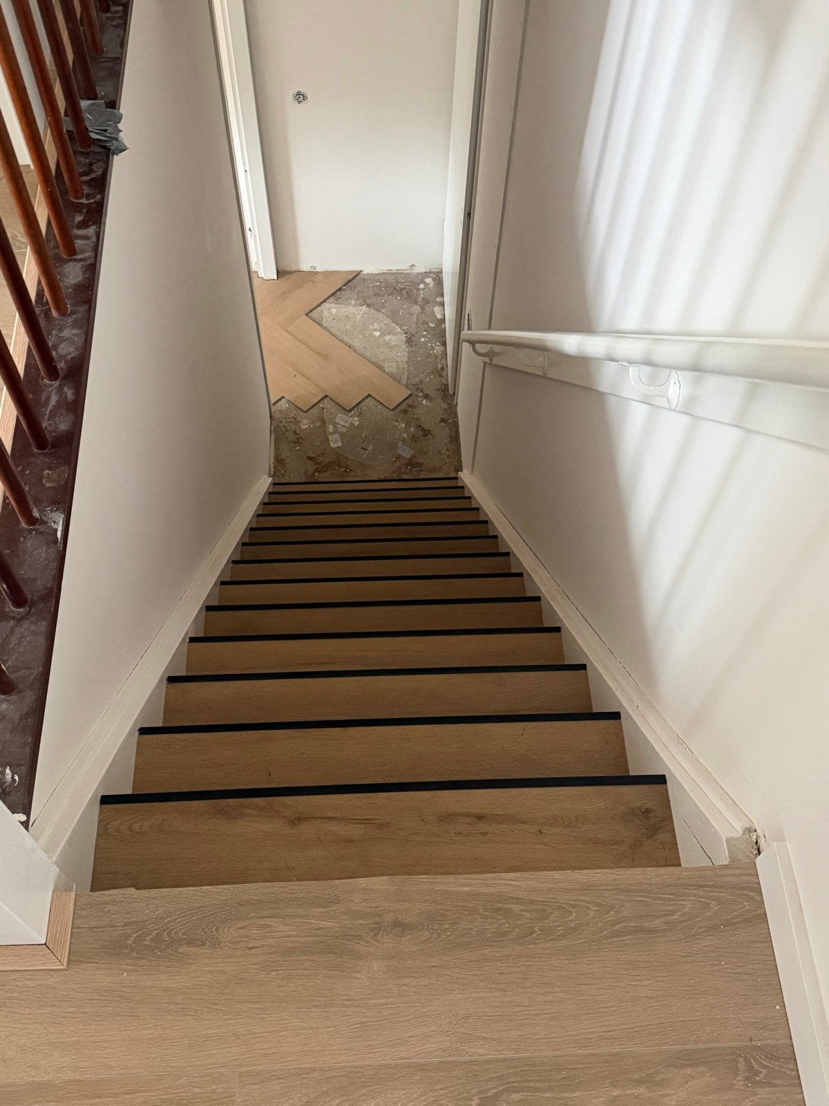 Traprenovatie set - Laminaat treden met antislip, Ophalen of Verzenden, Nieuw, Trap, 2 tot 4 meter