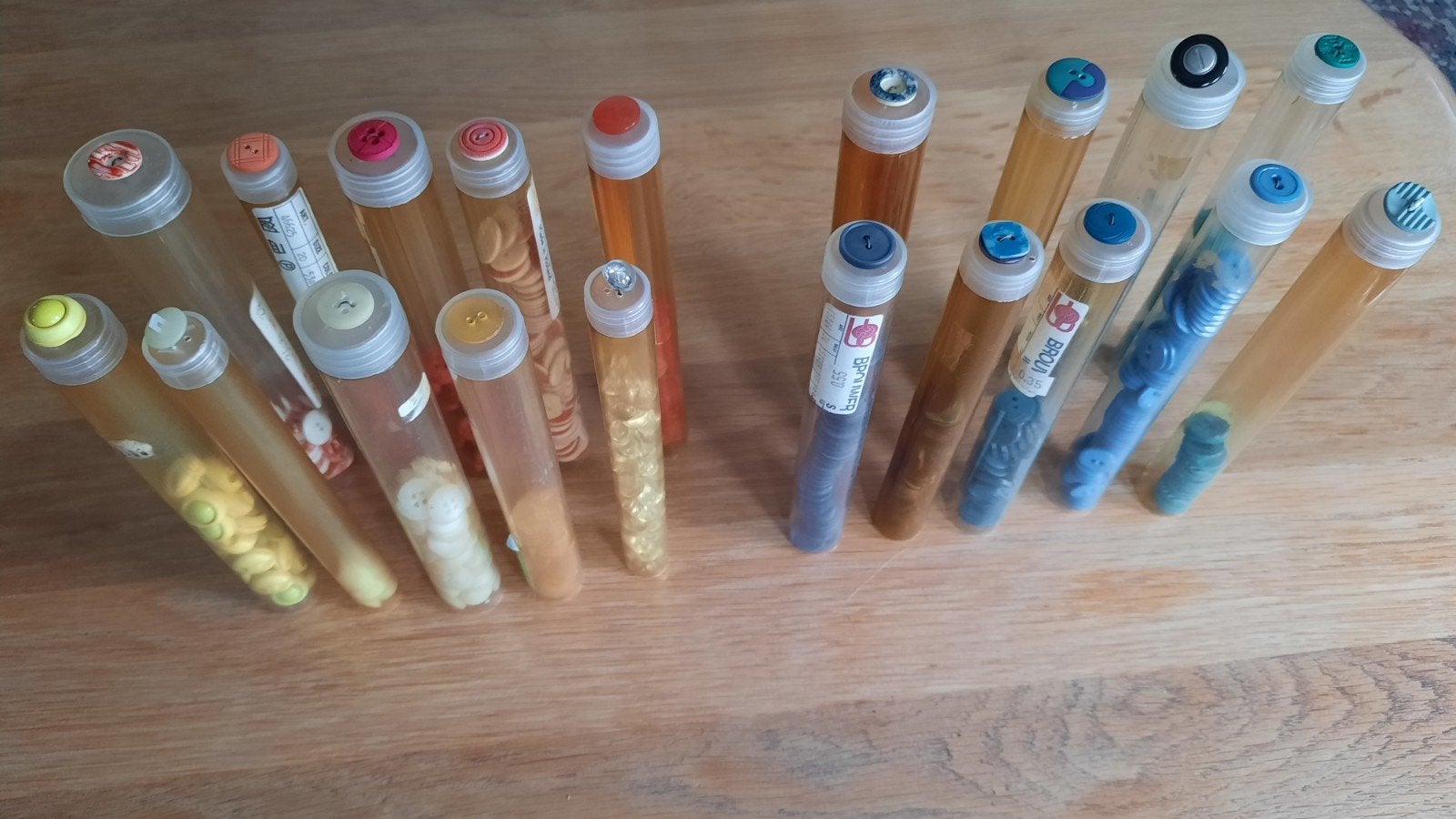 nieuwe knopen in verschillende kleuren, Ophalen of Verzenden