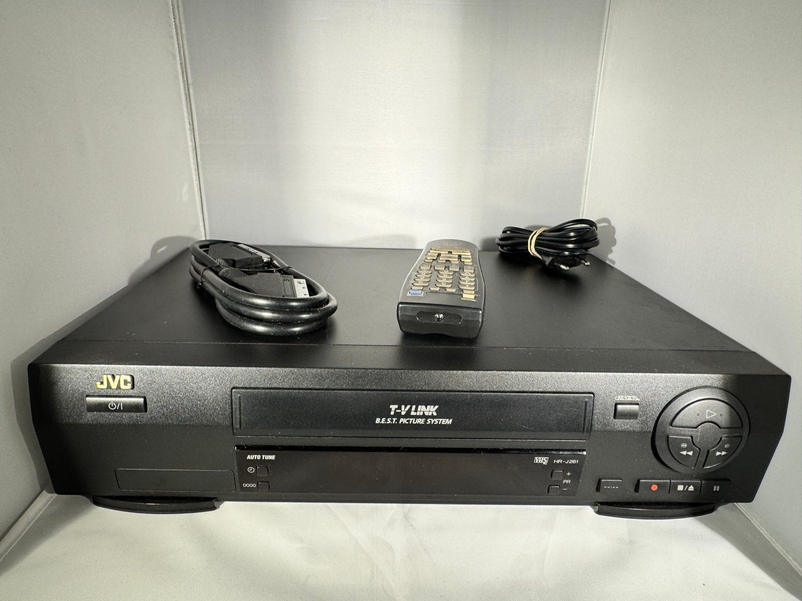 JVC HR-J261EU VHS-speler met afstandsbediening en kabels, Ophalen of Verzenden, Gebruikt, VHS-speler of -recorder