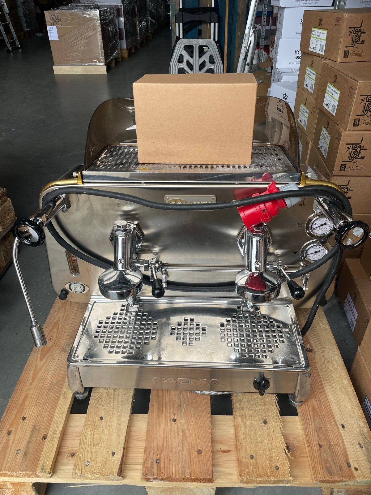 Faema E61 Legend 2-groeps Espressomachine, Gebruikt, Espresso apparaat, 10 kopjes of meer, Koffiebonen