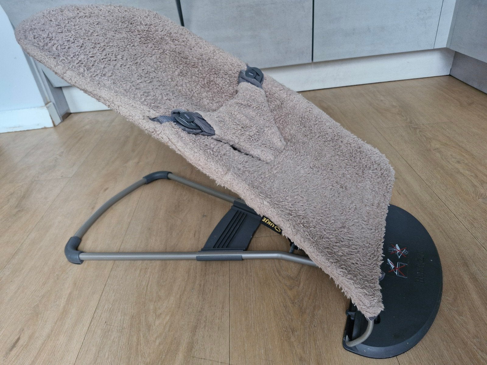 Babybjorn wipstoel inclusief Teddy hoes, Ophalen of Verzenden, Gebruikt