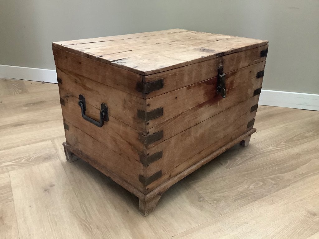 Originele oude  eikenhouten Dekenkist, Ophalen, Minder dan 50 cm, Gebruikt, 50 tot 100 cm
