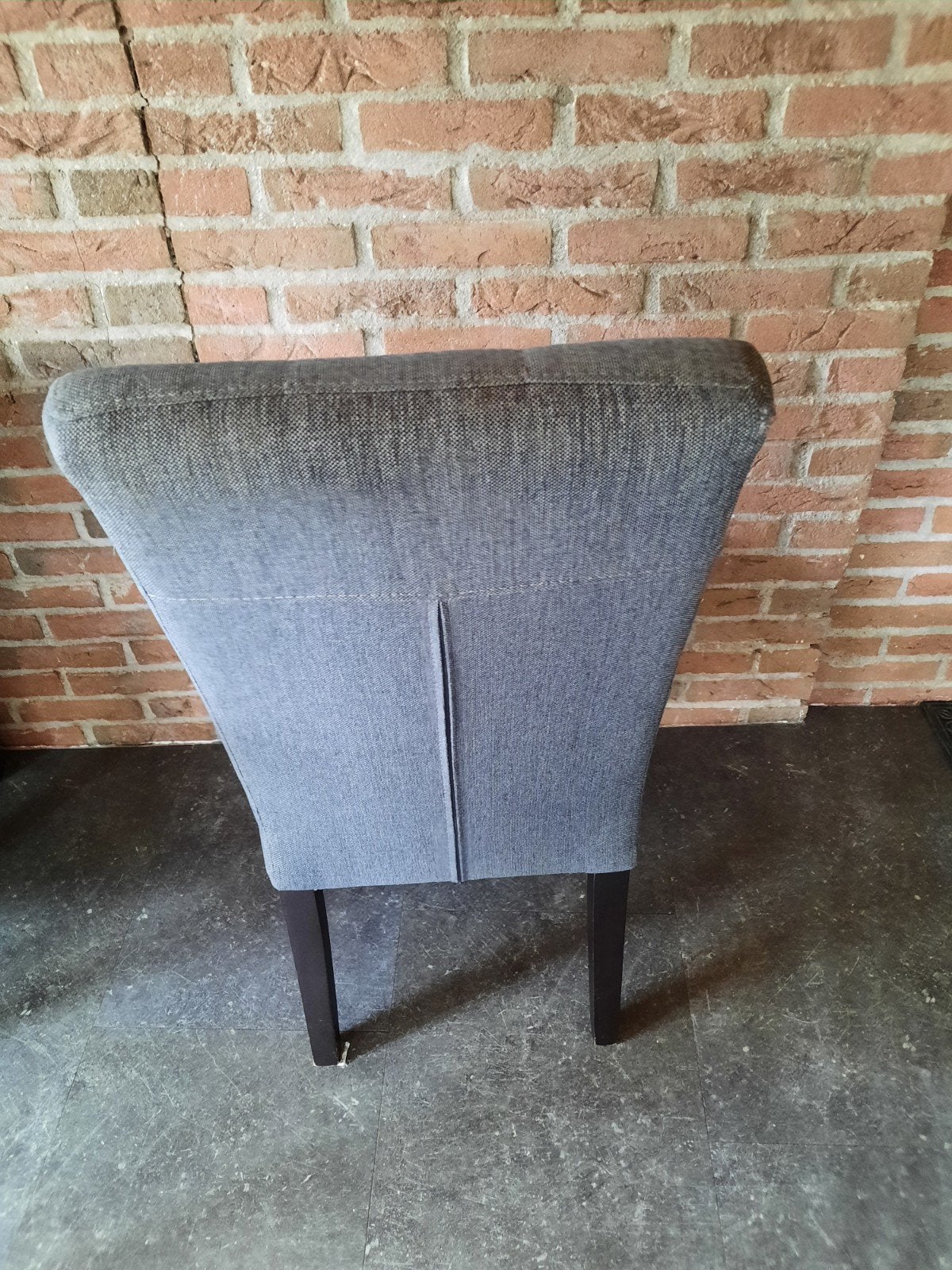 Foto 5 van Uitschuifbare eettafel (1.80-1.40m) eventueel met 4 gratis s
