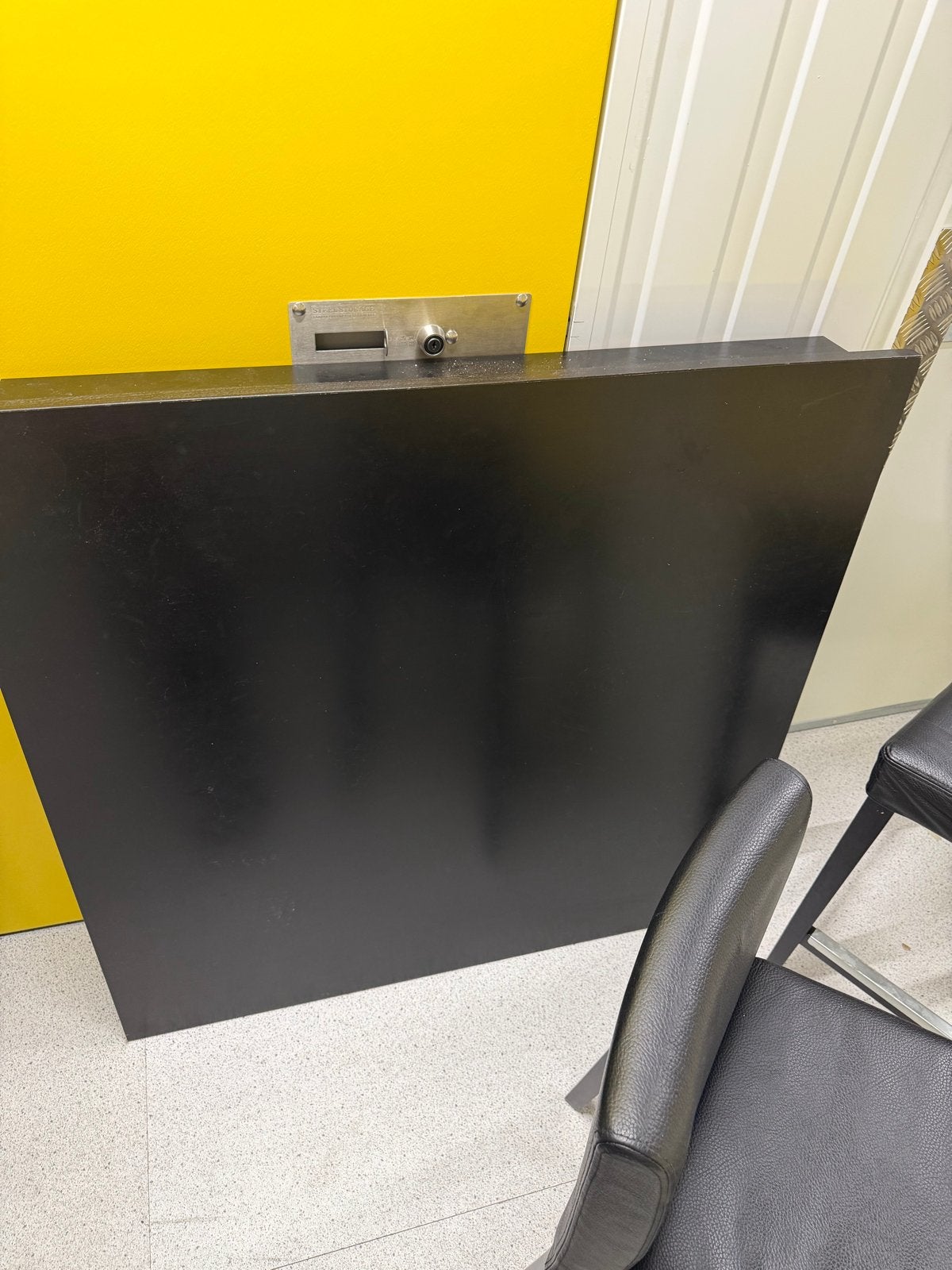 Stevige vierkante bartafel met 4 stoelen (leer look), Ophalen, Gebruikt, Vier personen, Vierkant