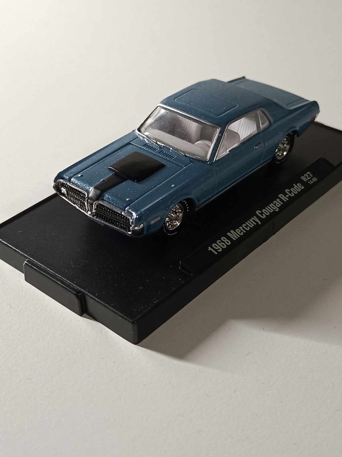 M2 1968 Mercury Cougar R-Code schaalmodel (zonder kap), Ophalen of Verzenden, Zo goed als nieuw, Auto