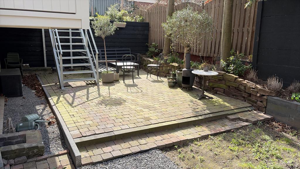 Gratis af te halen: 30m² mooie terrasstenen, Ophalen, Gebruikt, Klinkers, 10 m² of meer