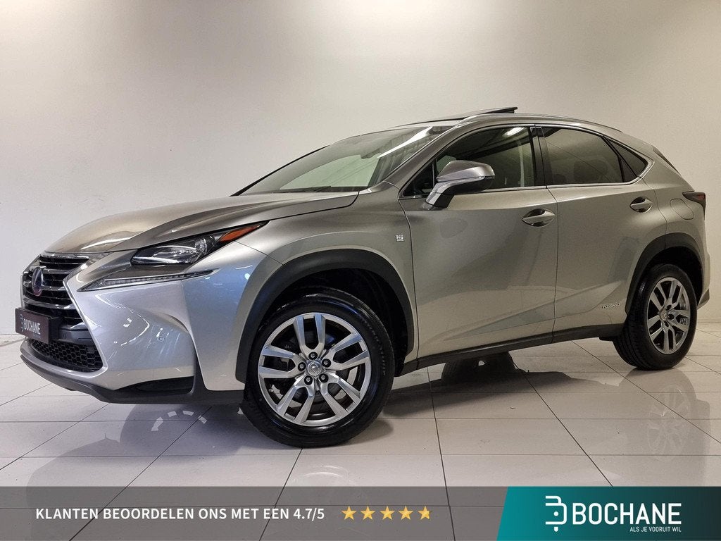 Lexus NX 300h AWD 25th Edition | Open dak | Trekhaak | Navig, Auto's, Lexus, Gebruikt, Met garantie (alle), 1760 kg, Bedrijf