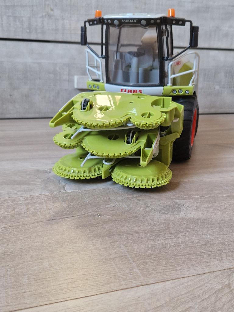 Bruder 02134 Claas Jaguar 980 veldhakselaar, Ophalen of Verzenden, Zo goed als nieuw