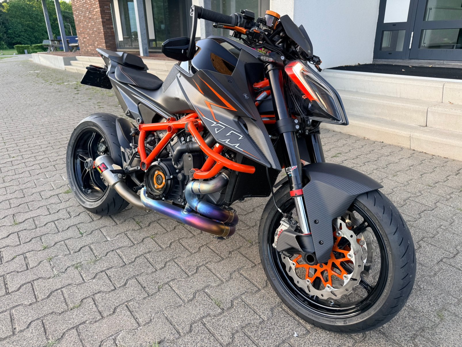 KTM 1290 SUPERDUKE R  Carbon / Akra / Vol Optie / Techpack, Bedrijf, Naked bike