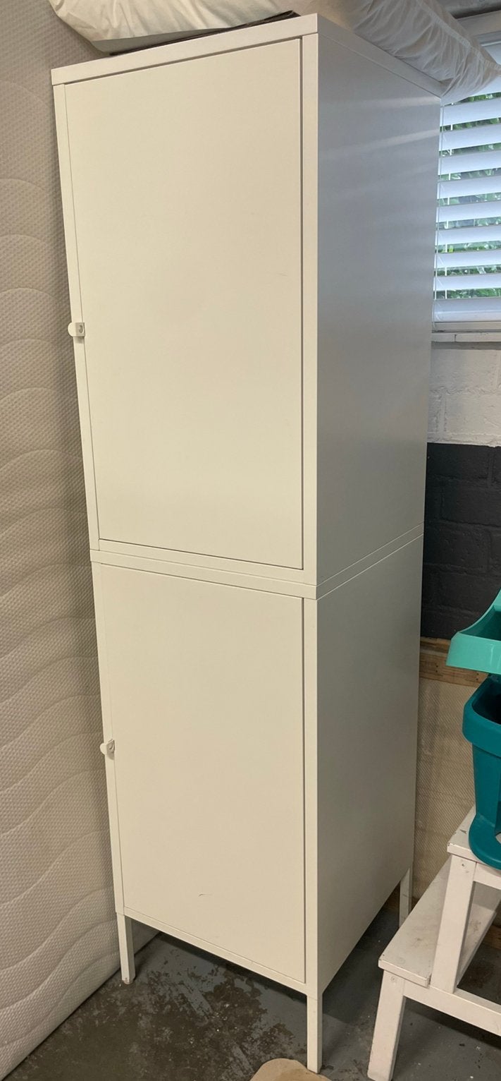 Witte lockerkast, Ophalen, Gebruikt