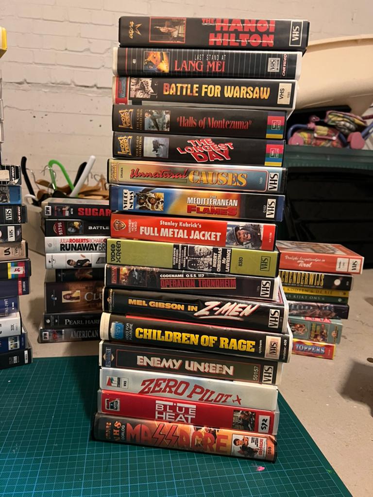 100+ VHS videobanden: Kinderfilms, Oorlog, Sci-Fi & meer!, Cd's en Dvd's, Dvd's | Overige Dvd's, Zo goed als nieuw, Alle leeftijden
