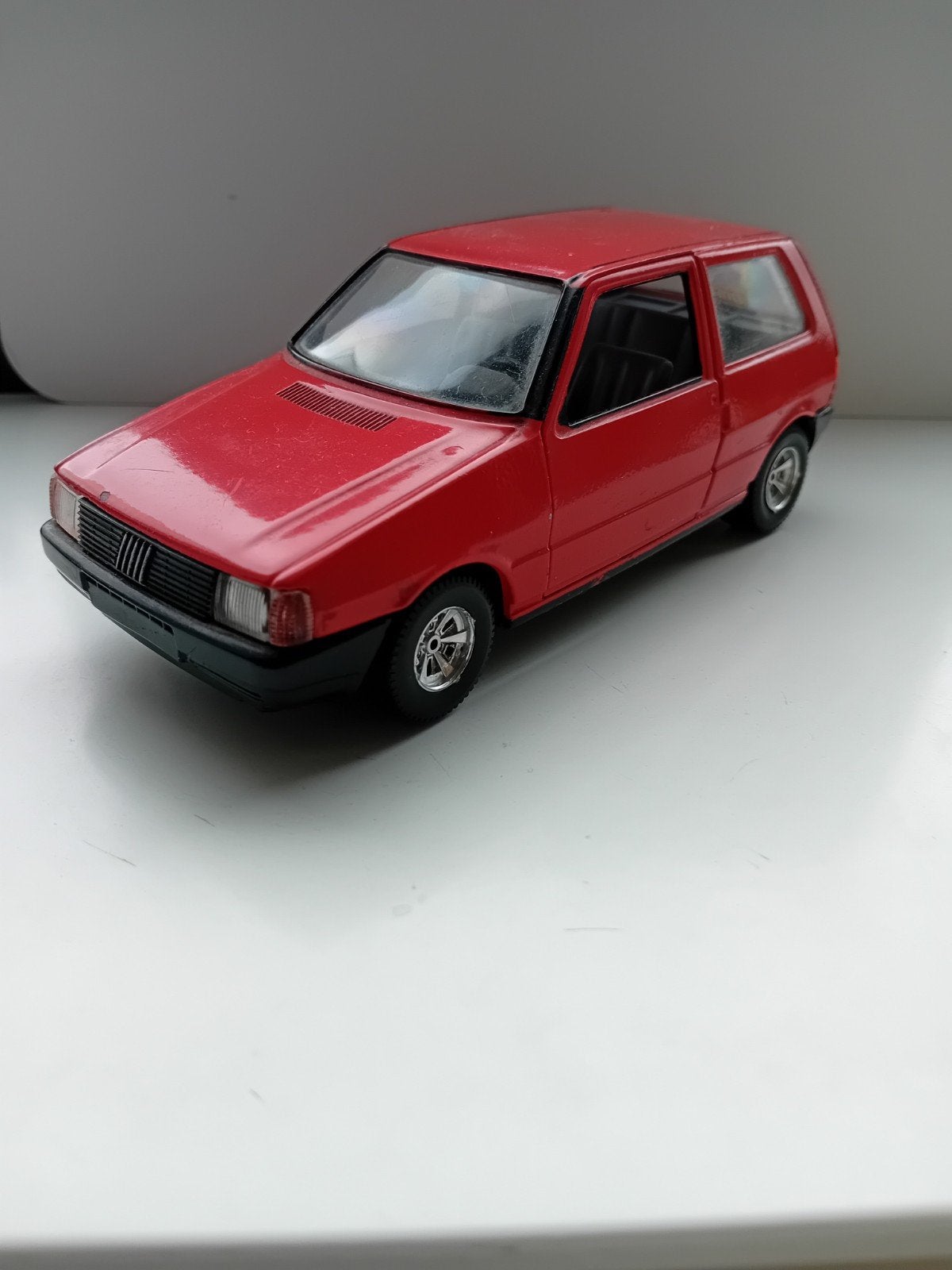 Fiat Uno 45., Ophalen of Verzenden, Zo goed als nieuw, Bburago