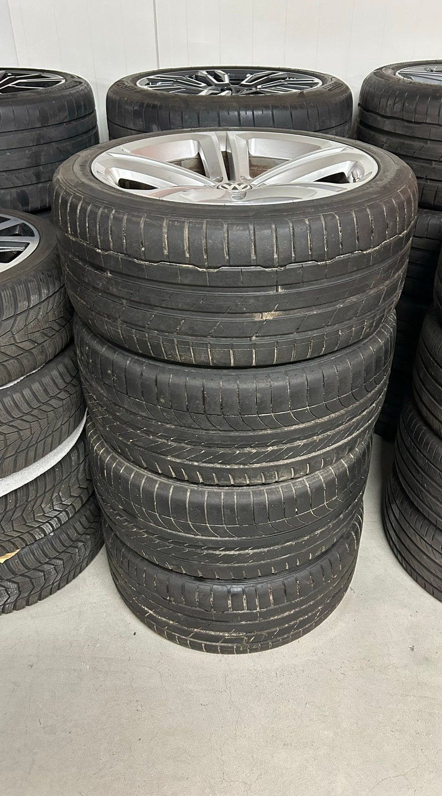 Originele VW Tiguan Mallory 19 inch 5x112 zomer, Auto-onderdelen, Banden en Velgen, Gebruikt, 255 mm, Banden en Velgen, VW