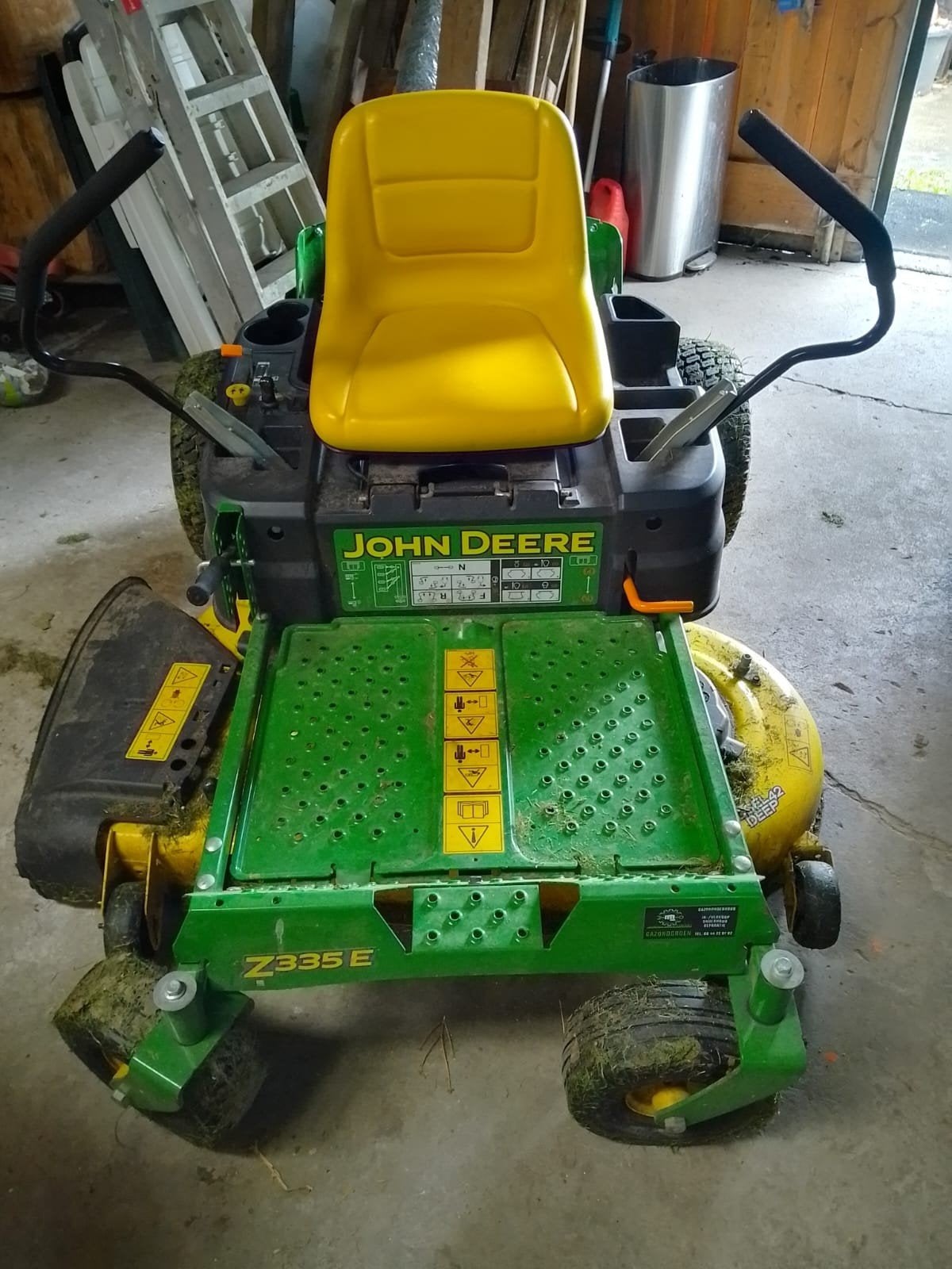 John Deere Z335E zero turn maaier, Ophalen, 50 cm of meer