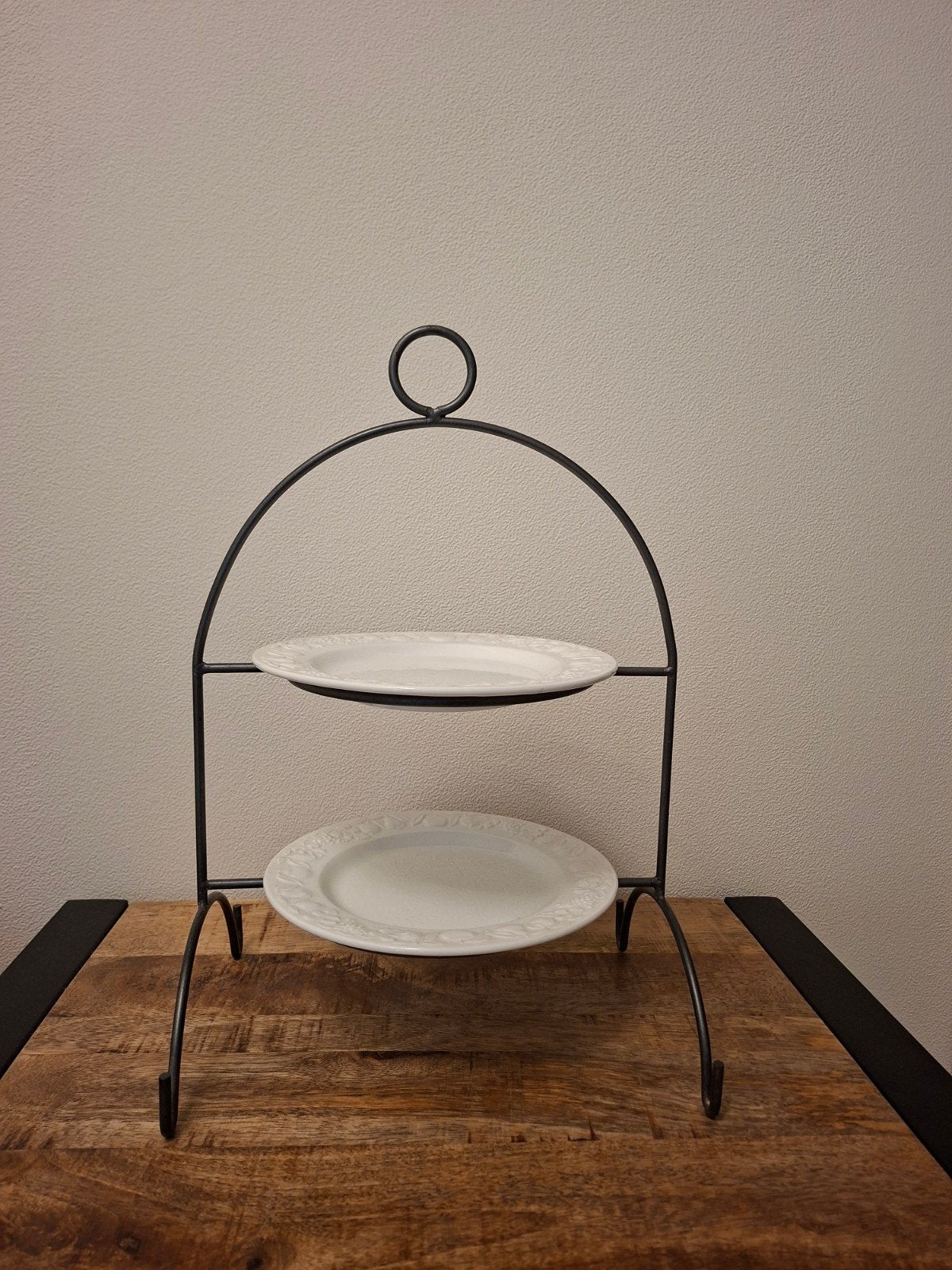 Etagère met witte borden, Ophalen, Zo goed als nieuw, Etagère, Metaal