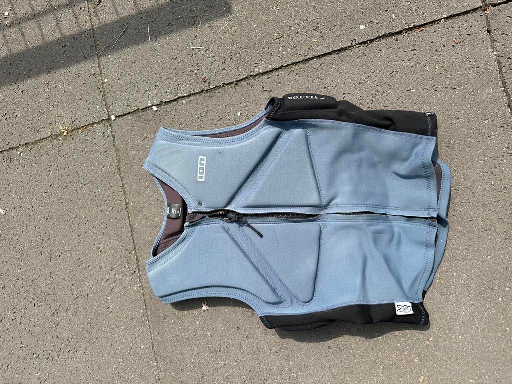 ION impact vest, Geen board, Ophalen of Verzenden, Zo goed als nieuw, Overige typen
