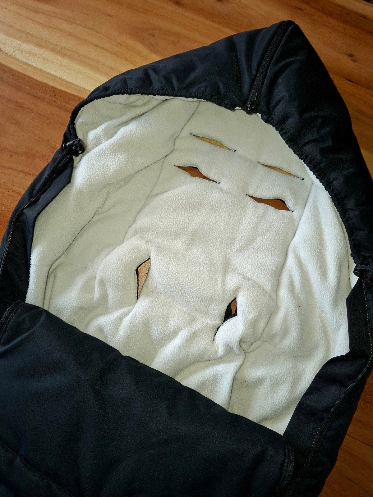Te koop, wintervoetenzak van Stokke, Kinderen en Baby's, Buggy's, Ophalen of Verzenden, Zo goed als nieuw, Overige merken, Voetenzak