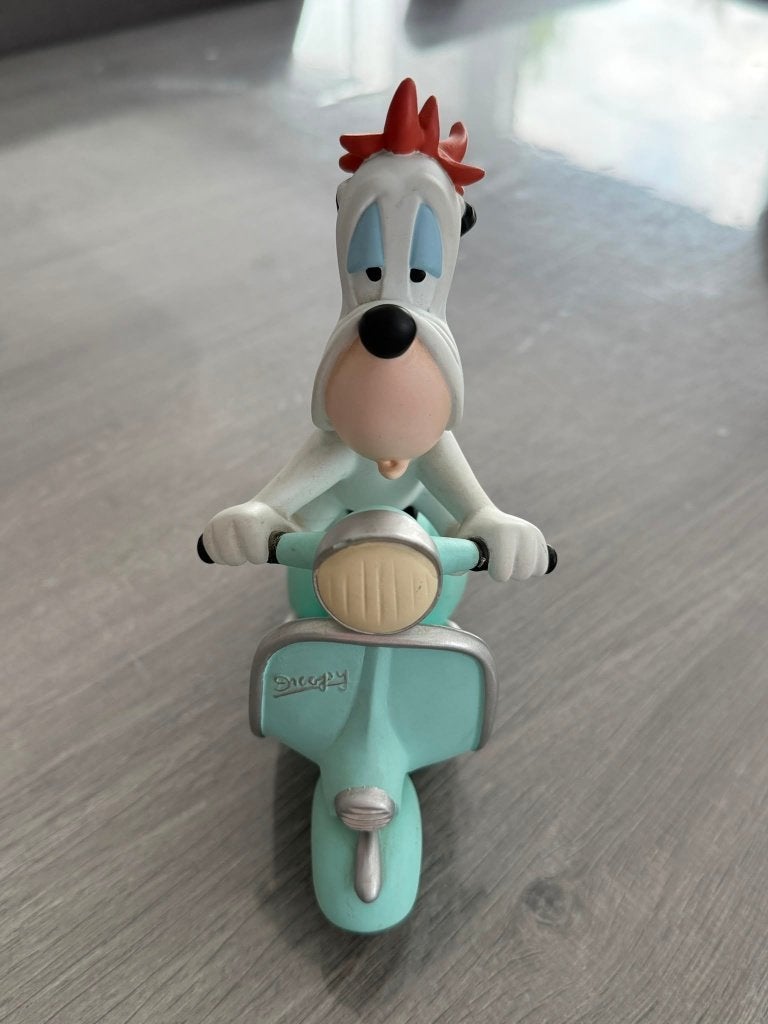 Droopy on Scooter - Demon&Merveilles, Verzenden, Overige figuren, Gebruikt, Beeldje of Figuurtje