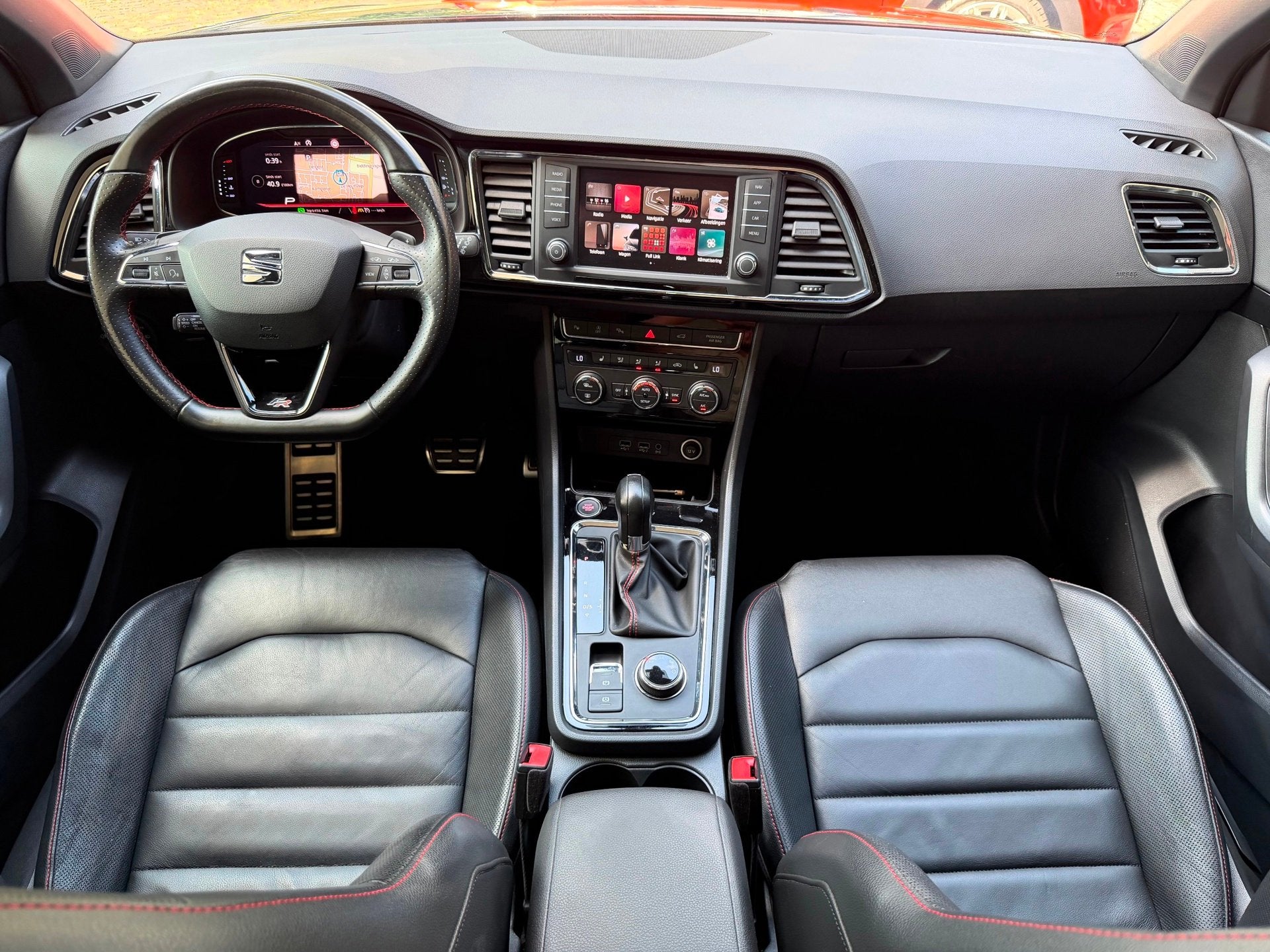 SEAT Ateca 1.4 TSI FR 4DRIVE Panoramadak ACC Virtual Full Op, Auto's, Automaat, Zwart, 4 cilinders, 150 pk