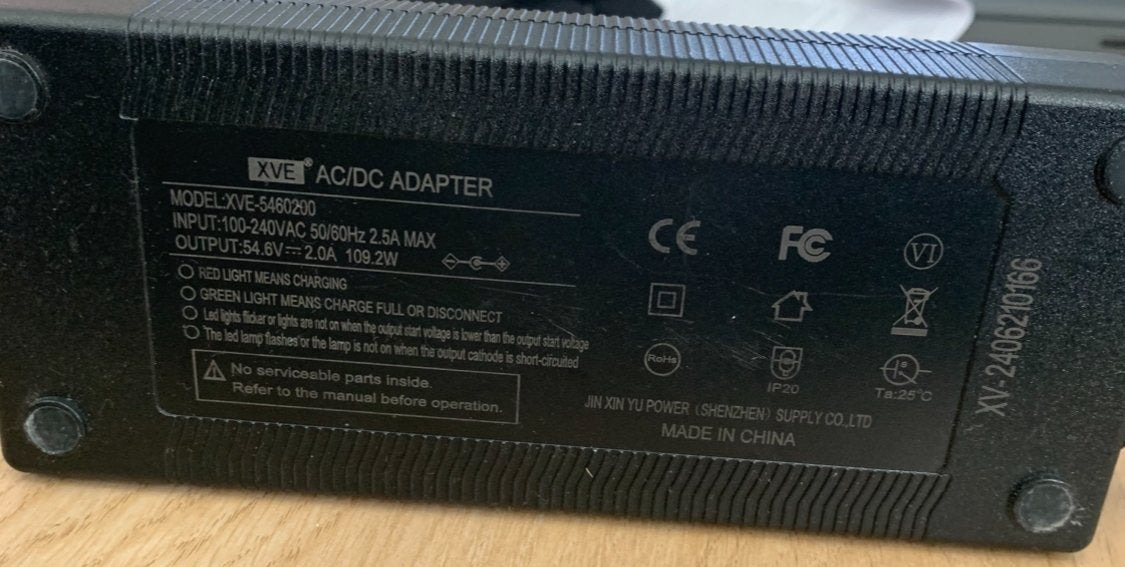 Oplader fatbike v20 - XVE AC/DC ADAPTER, Gebruikt