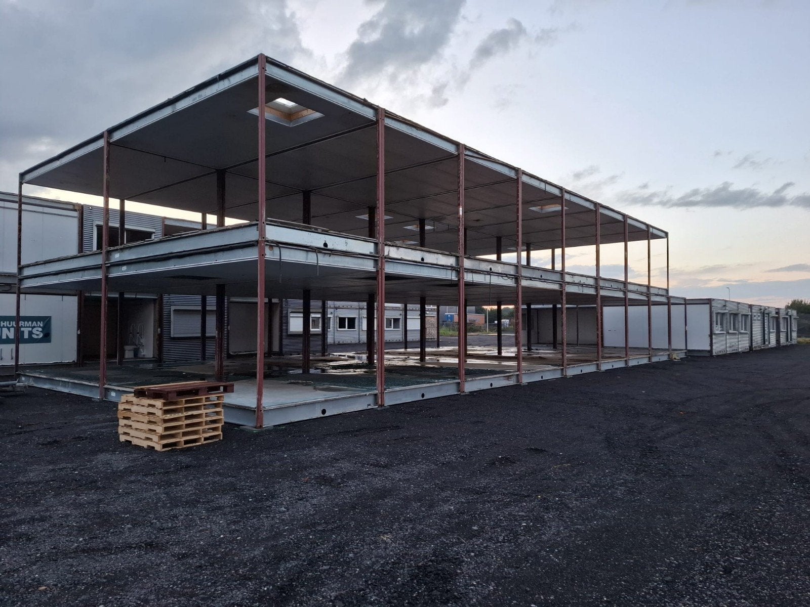 De meeuw units met betonvloer, kantoorunit, woonunit, Ophalen of Verzenden