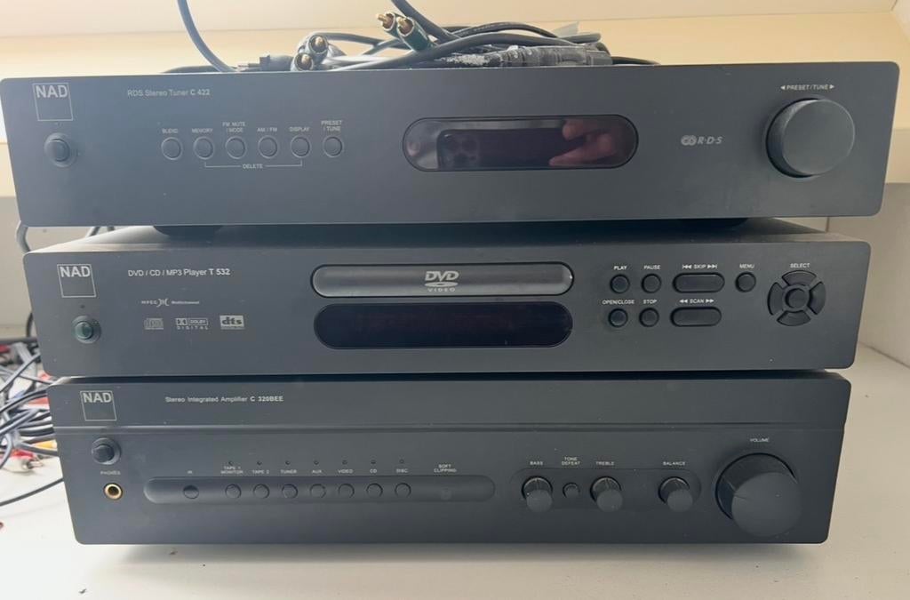 NAD Stereo Set: C 422 Tuner, T 532 DVD/CD/MP3, C 320BEE Vers, Gebruikt, 60 tot 120 watt, Stereo, Ophalen