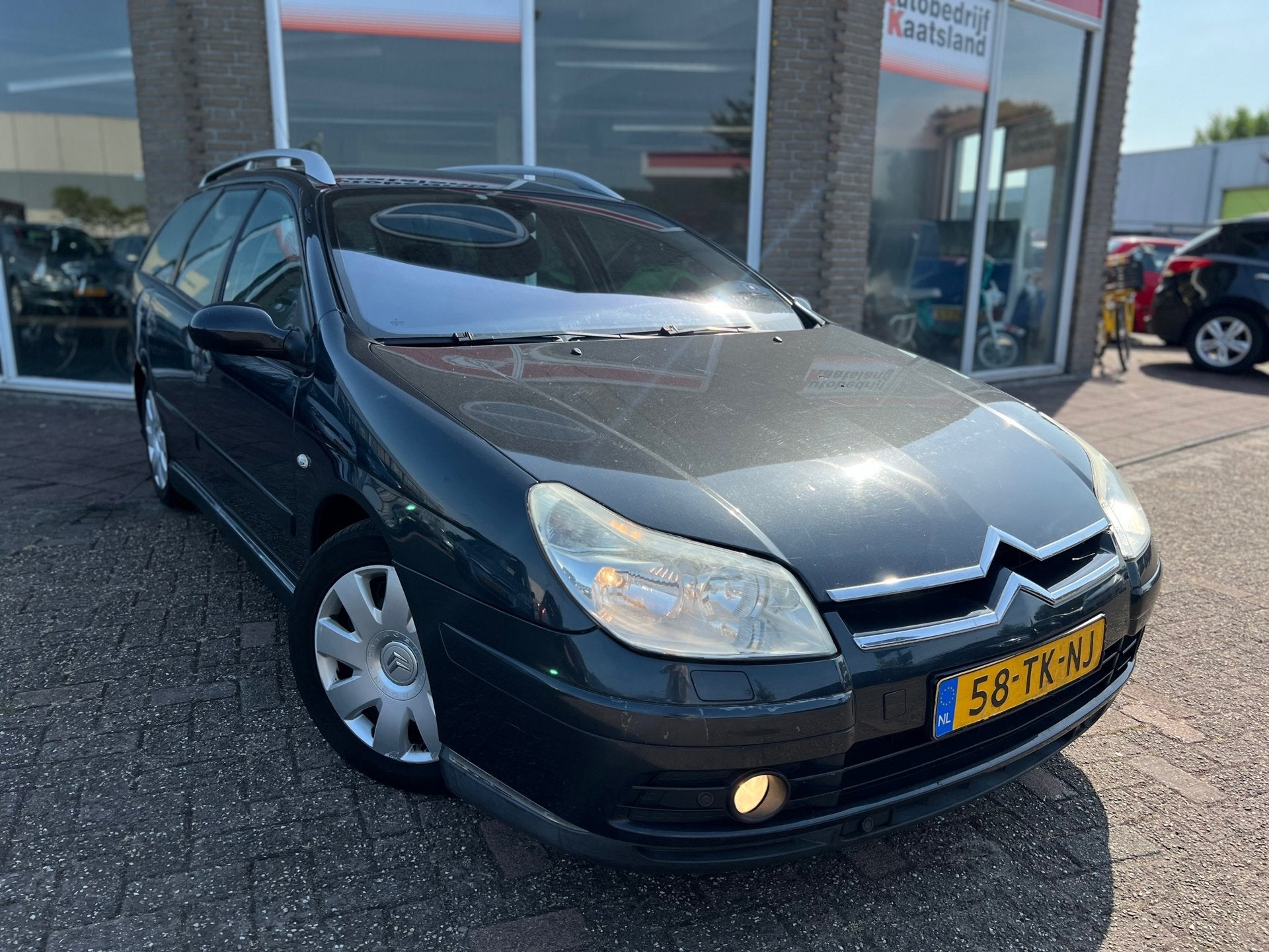 Citroen C5 Break 1.8-16V Caractère - Cruise - Airco, Auto's, Parkeersensor, Gebruikt, Zwart, 4 cilinders