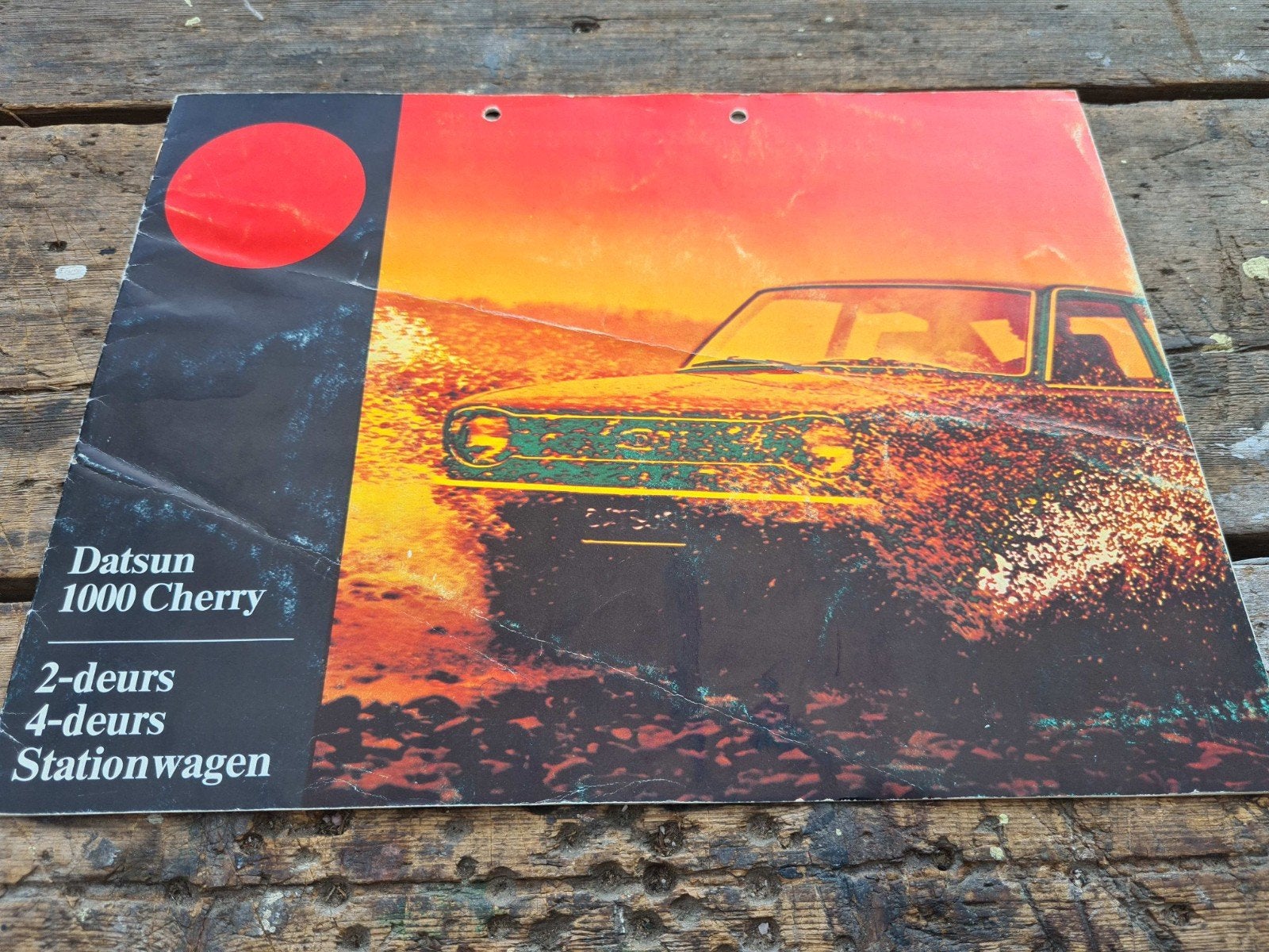 Datsun 1000 Cherry Sedan 2 en 4 deurs, Stationwagen, Ophalen of Verzenden, Gelezen, Overige merken