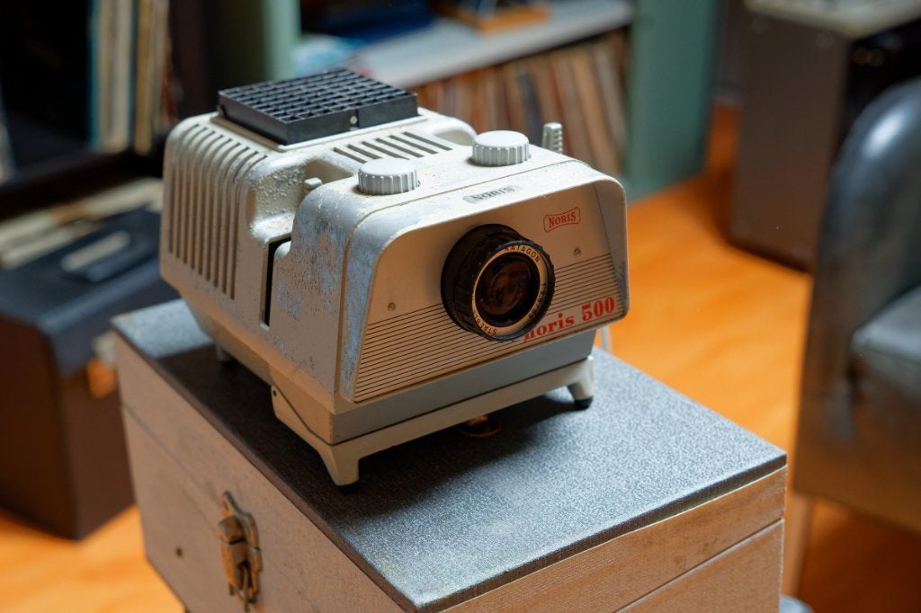 Diaprojector Noris 500 met koffer, Ophalen of Verzenden, Gebruikt