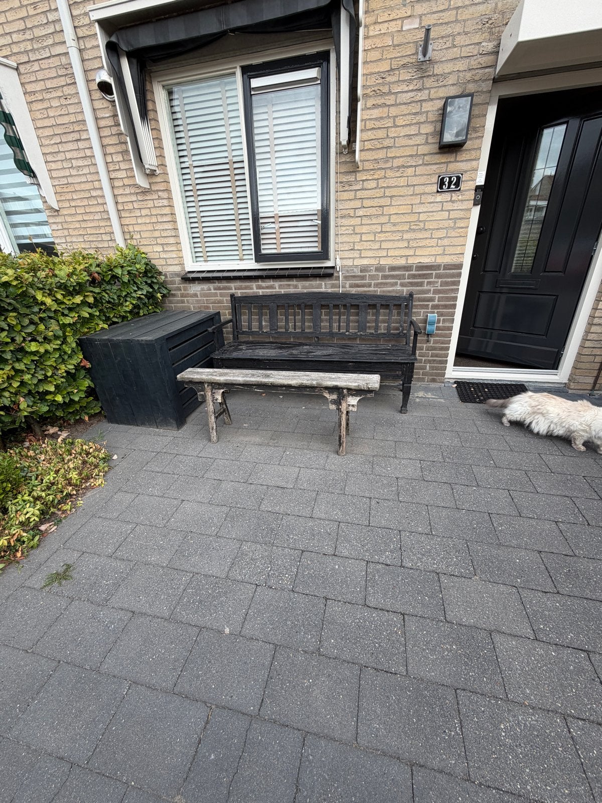 Kloosterbank en bankje/tafeltje, Ophalen