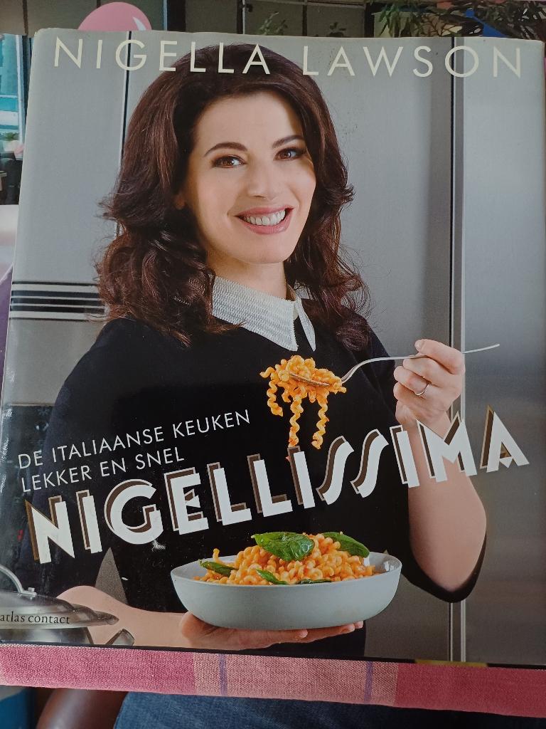 Nigella lawson Nigellissima hardcover, Boeken, Ophalen, Gelezen, Nigella Lawson, Italië