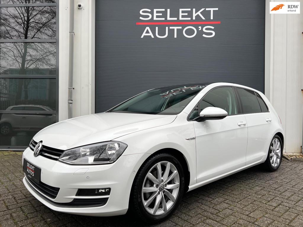 Volkswagen Golf 1.2 TSI CUP Panoramadak/Climate/Cruise/Navig, Auto's, Voorwielaandrijving, Bi-Xenon koplampen, Stof, Gebruikt