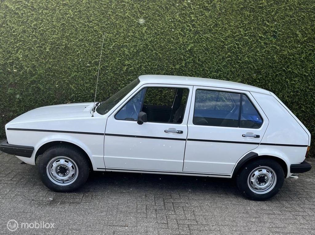 Originele Nederlandse Volkswagen Golf 1.5 uit 1983 met NAP, Auto's, Voorwielaandrijving, Gebruikt, 1457 cc, 4 cilinders