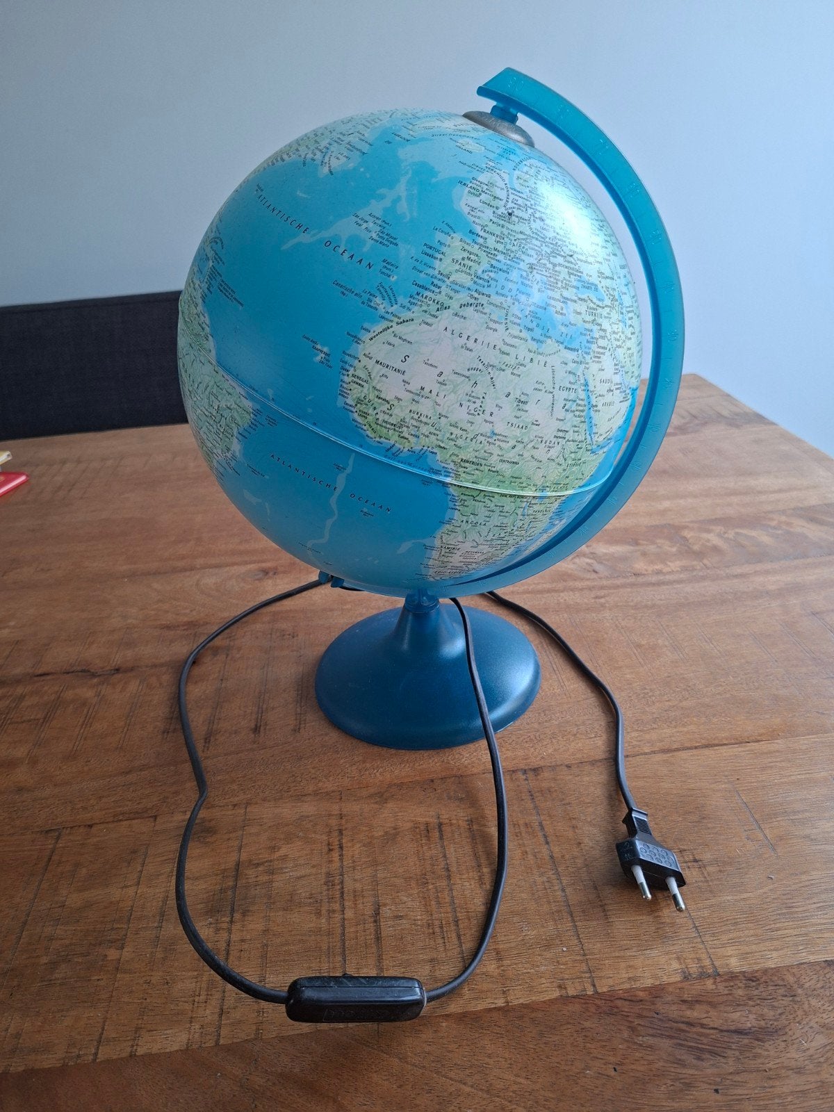 Verlichte Wereldbol - Educatief en Decoratief, Ophalen, Gebruikt, Kunststof, Verlicht