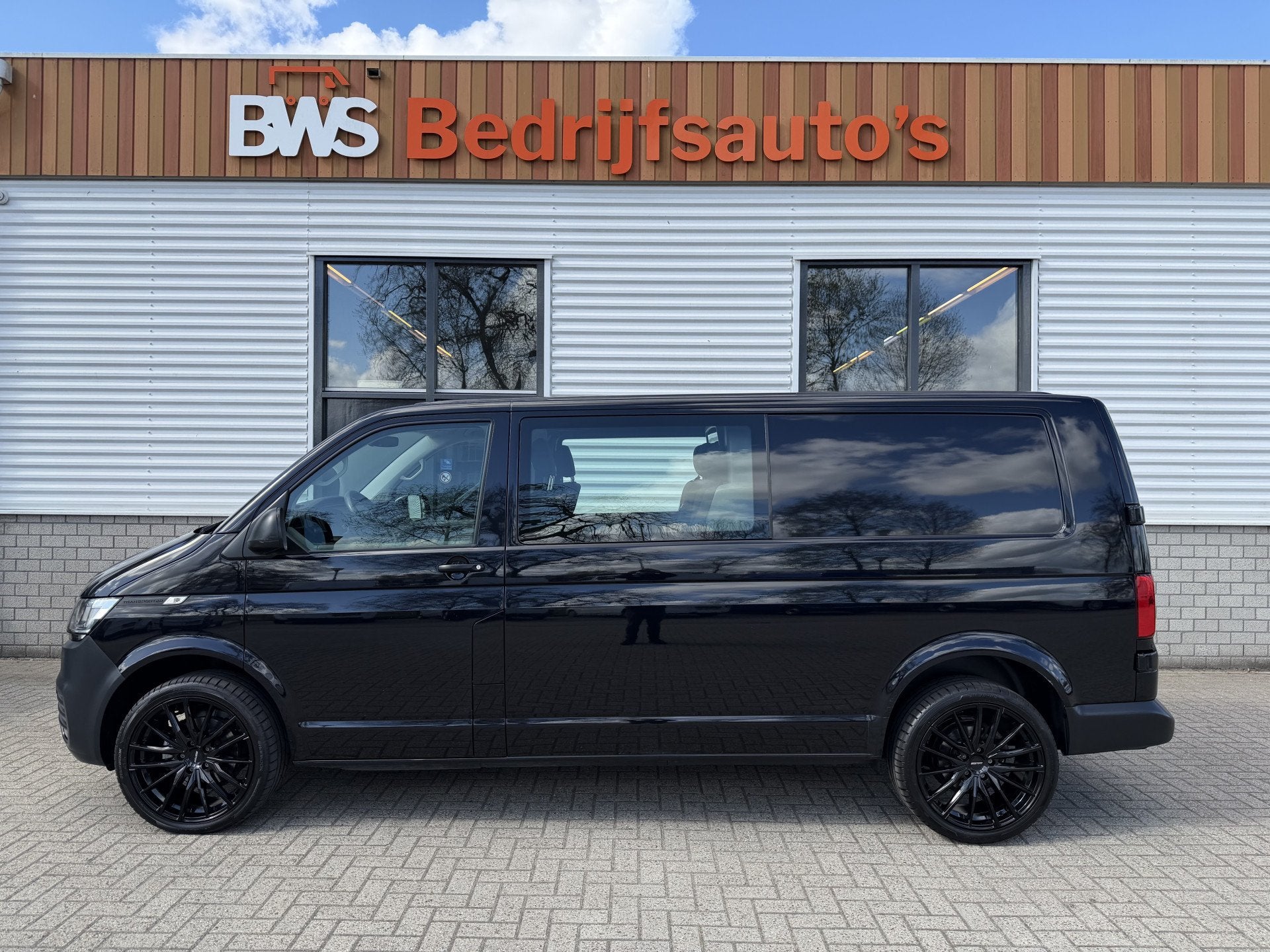 Volkswagen Transporter 2.0 TDI 150pk L2H1 30 DC 5 persoons C, Auto's, Voorwielaandrijving, Gebruikt, 4 cilinders, Volkswagen