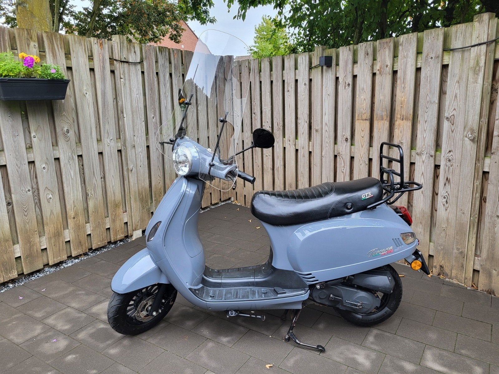 GTS Toscana Pure Scooter - Grijs Weinig km 3100, Ophalen, Gebruikt, Benzine, Overige merken